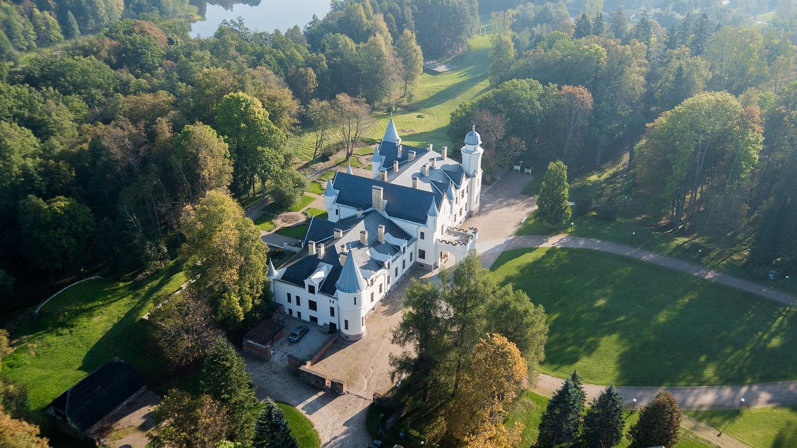 Castlebook · Alatskivi Castle
