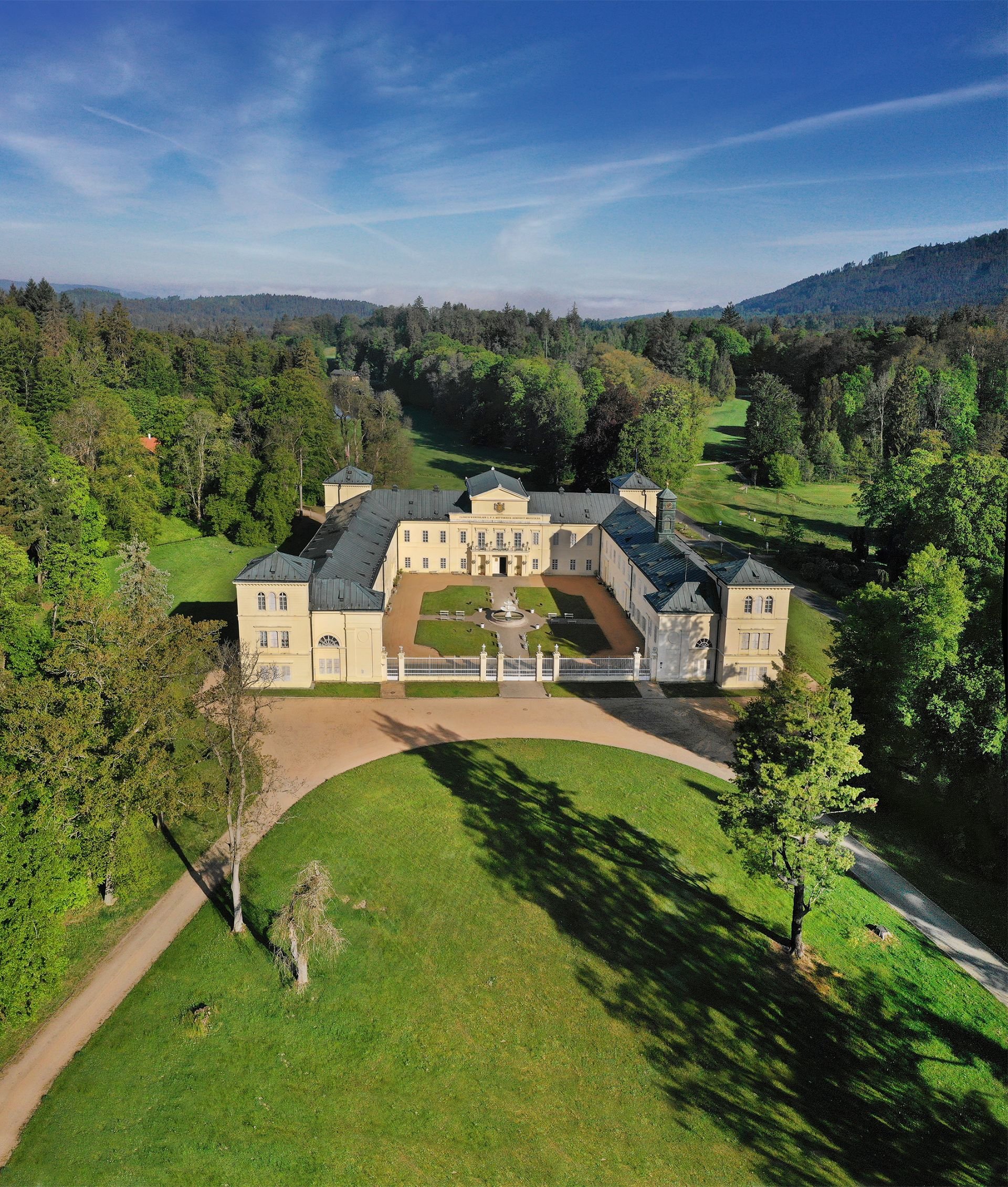 Castlebook · Chateau Metternich