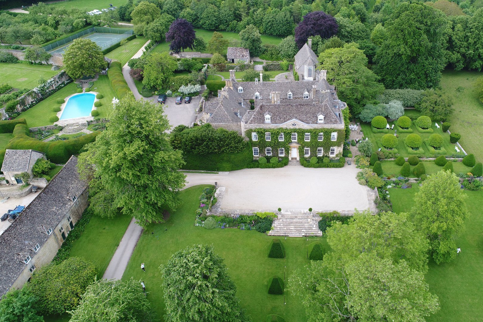 Castlebook · Cornwell Manor