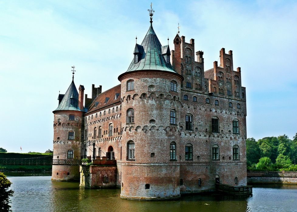 Castlebook · Egeskov Castle