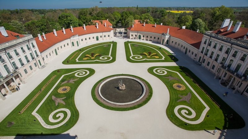Castlebook · Eszterhaza Palace
