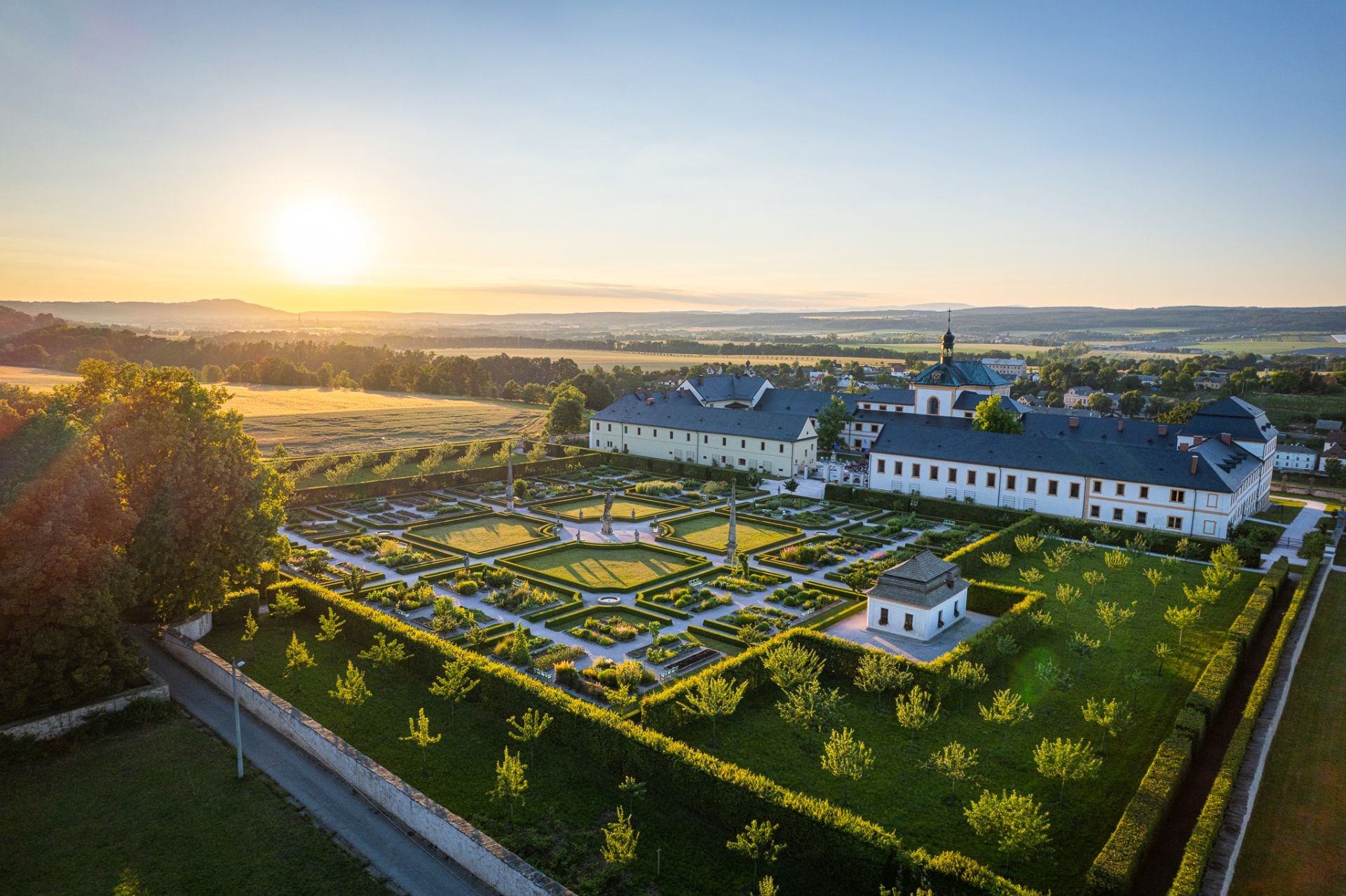 Castlebook · Hospital Kuks