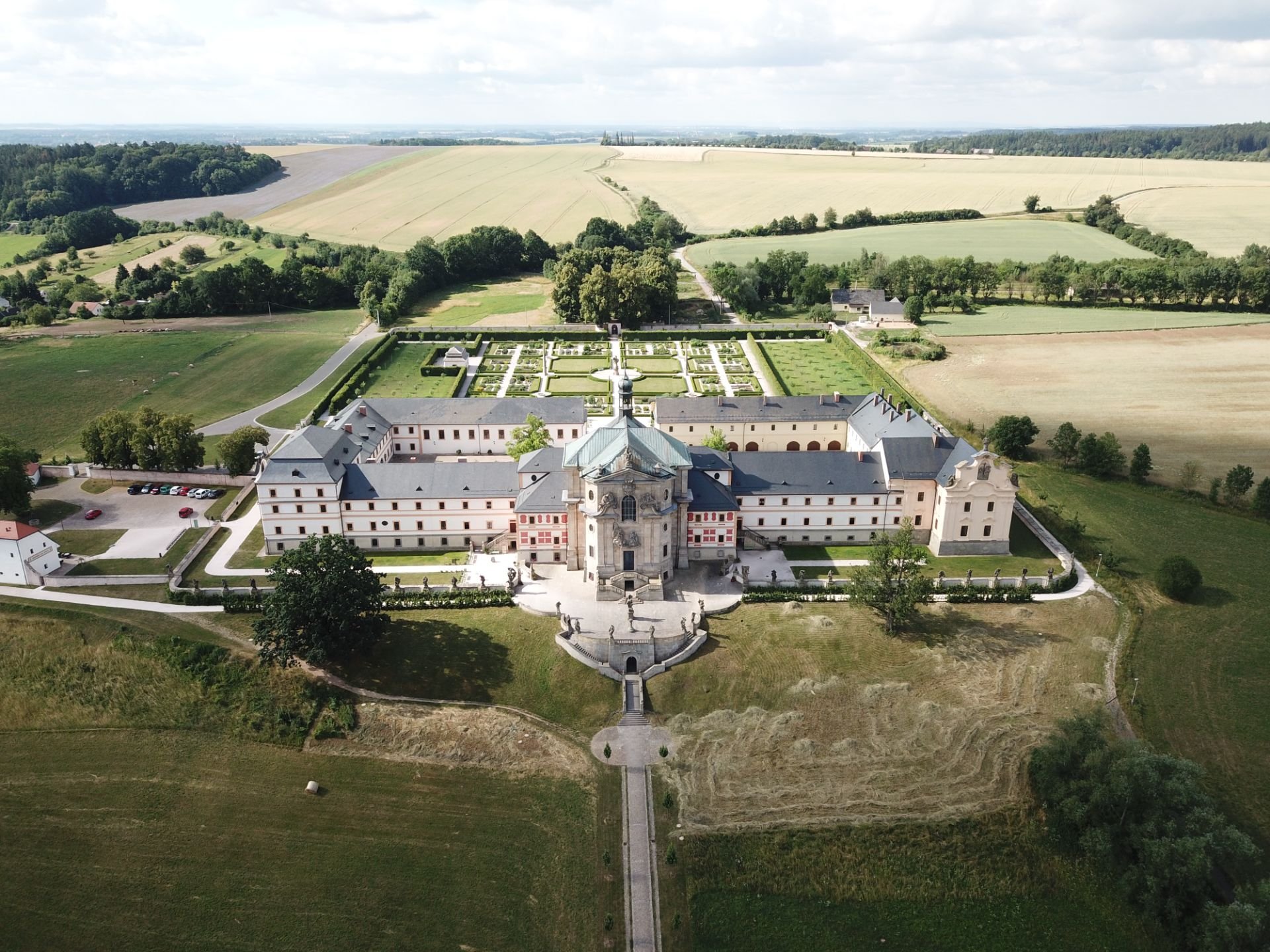 Castlebook · Hospital Kuks