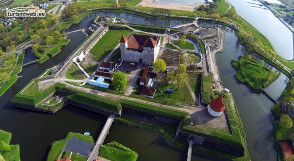 Castlebook · Kuressaare Castle