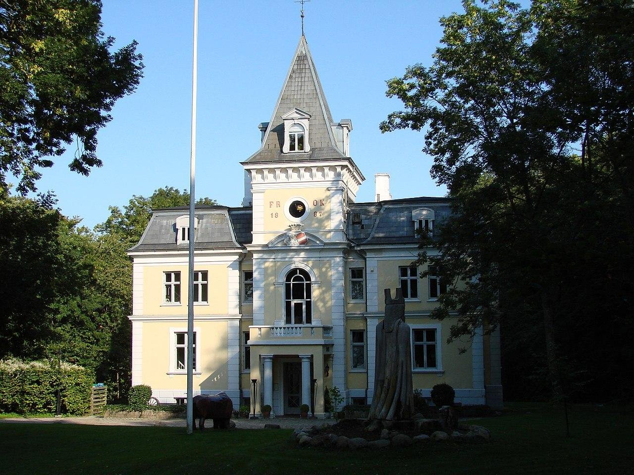 Castlebook · Liselund Castle