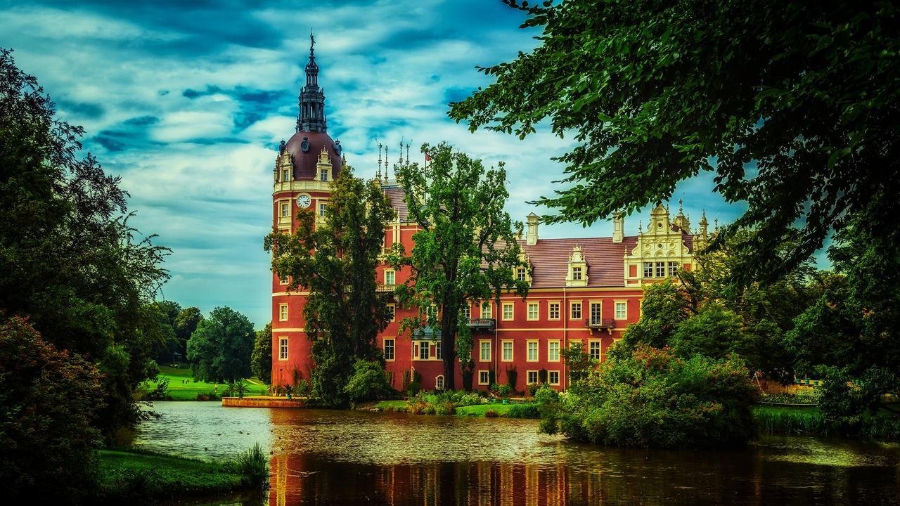 Castlebook · Muskau Castle