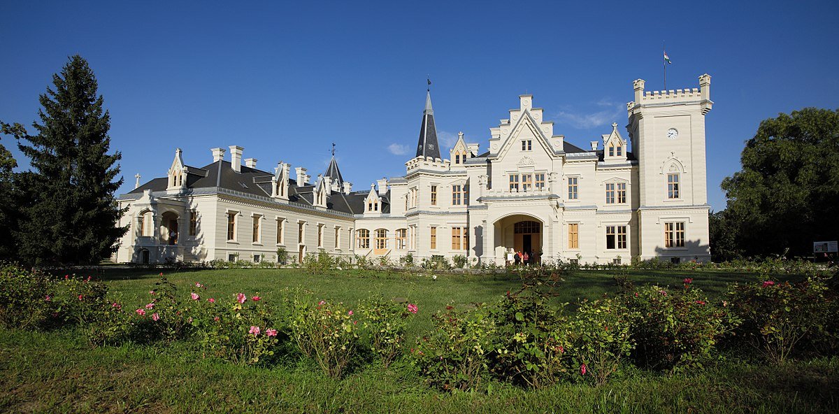 Castlebook · Nadasdy Mansion