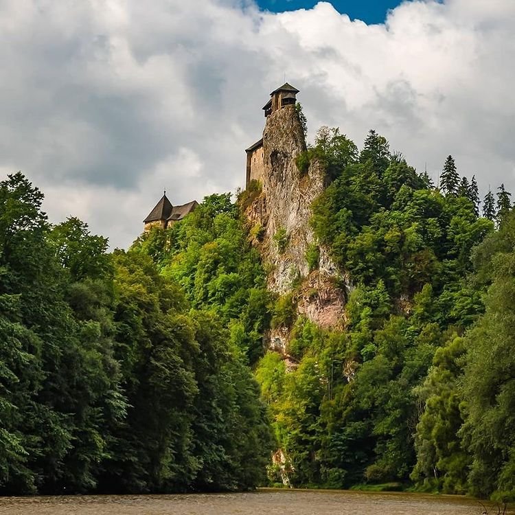 Castlebook · Orava Castle