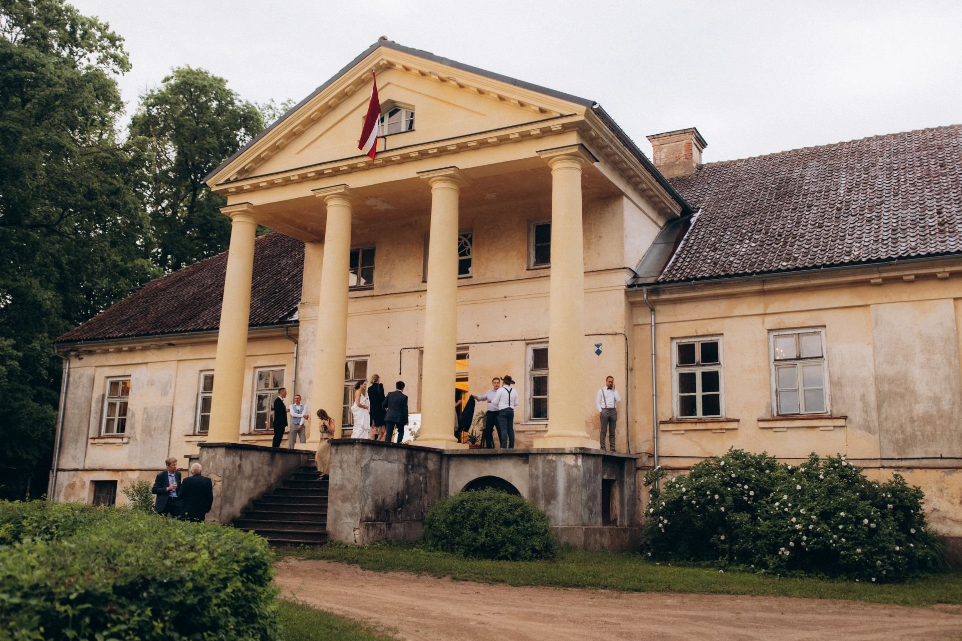 Castlebook · Padure manor