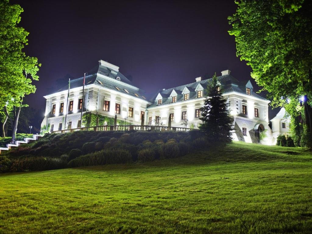 Castlebook · Chlewiska Castle