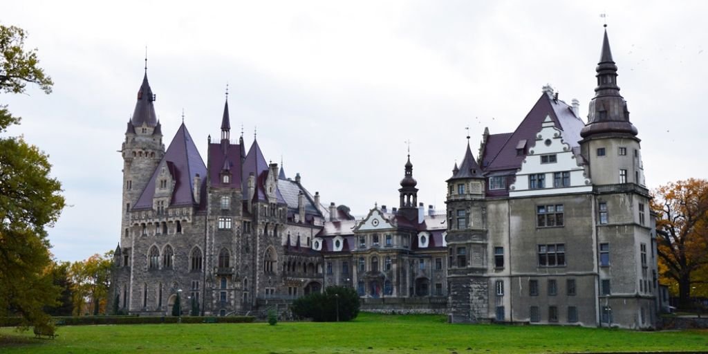Castlebook · Moszna Castle