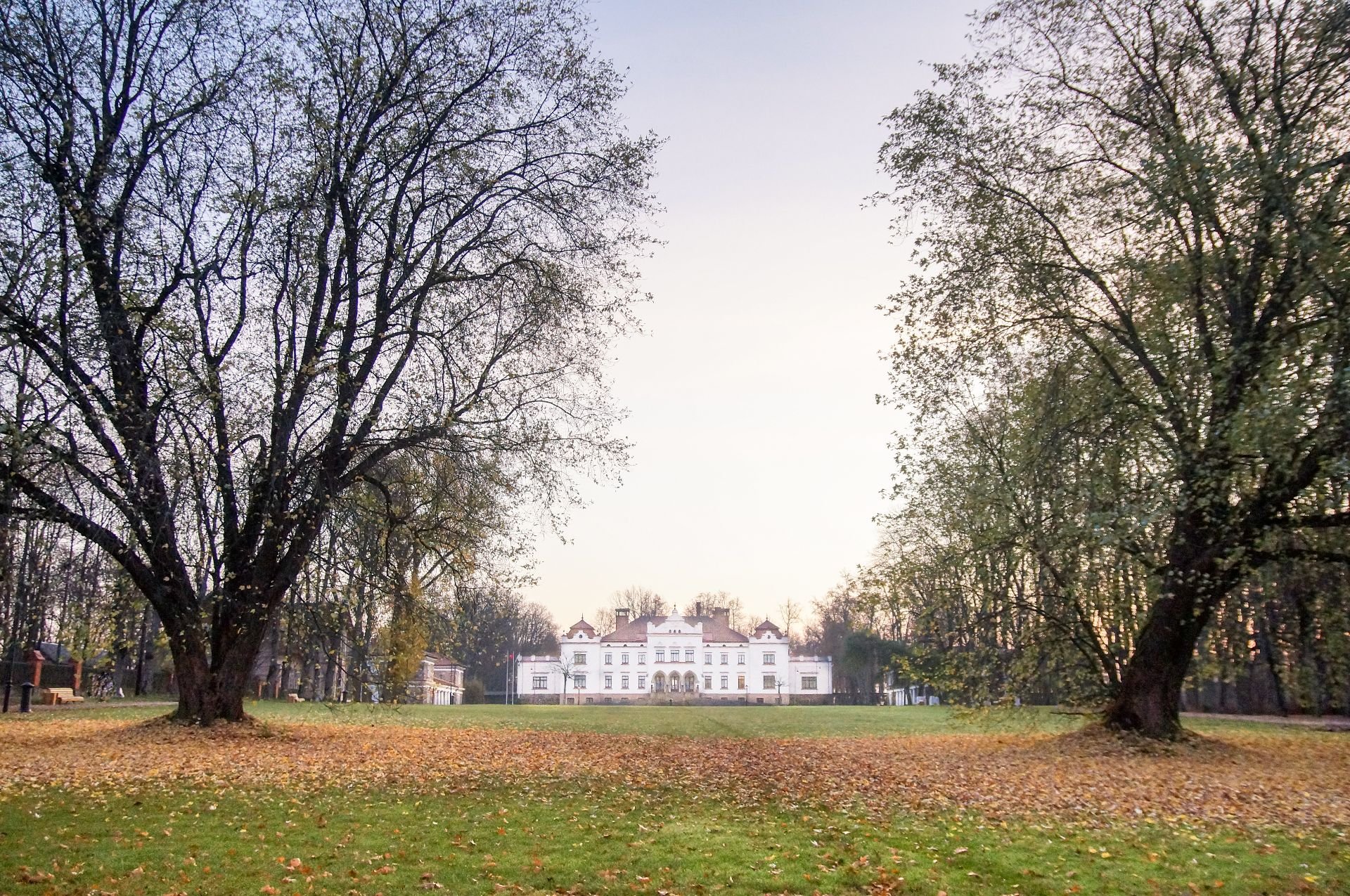 Castlebook · Rokiskis Manor