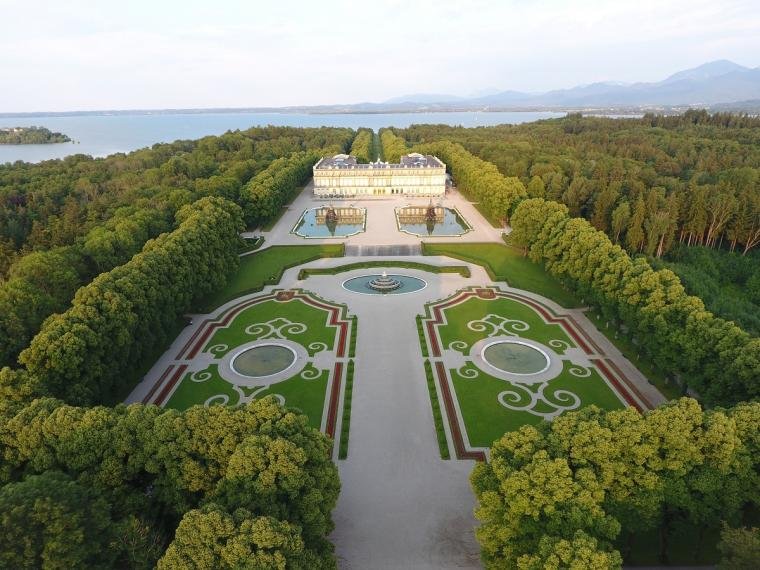 Castlebook · Herrenchiemsee Palace