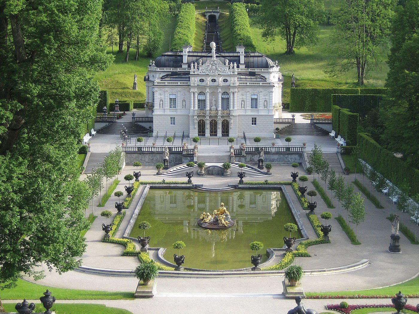 Castlebook · Linderhof Palace
