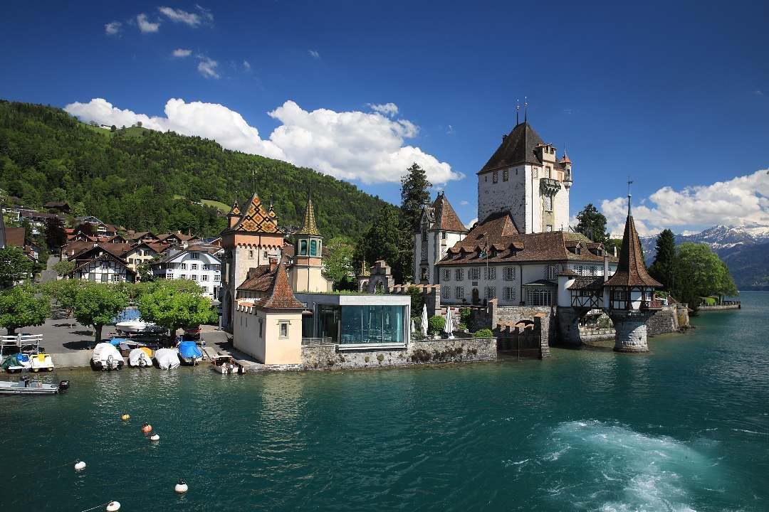 Castlebook · Oberhofen Castle