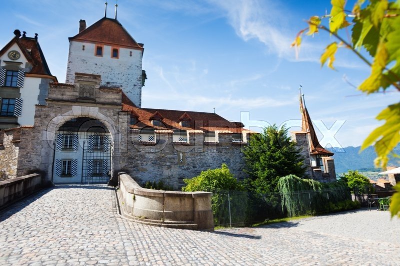 Castlebook · Oberhofen Castle