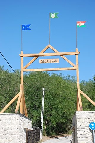 Castlebook · Castle of Sirok