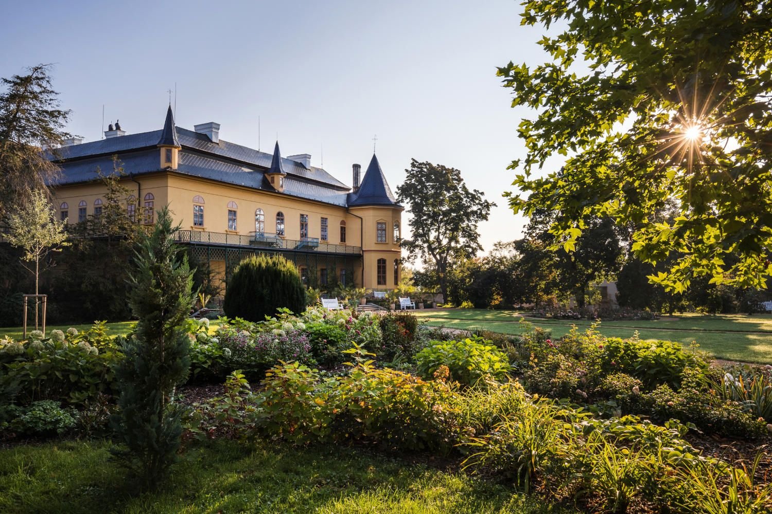 Castlebook · Slatiňany Manor