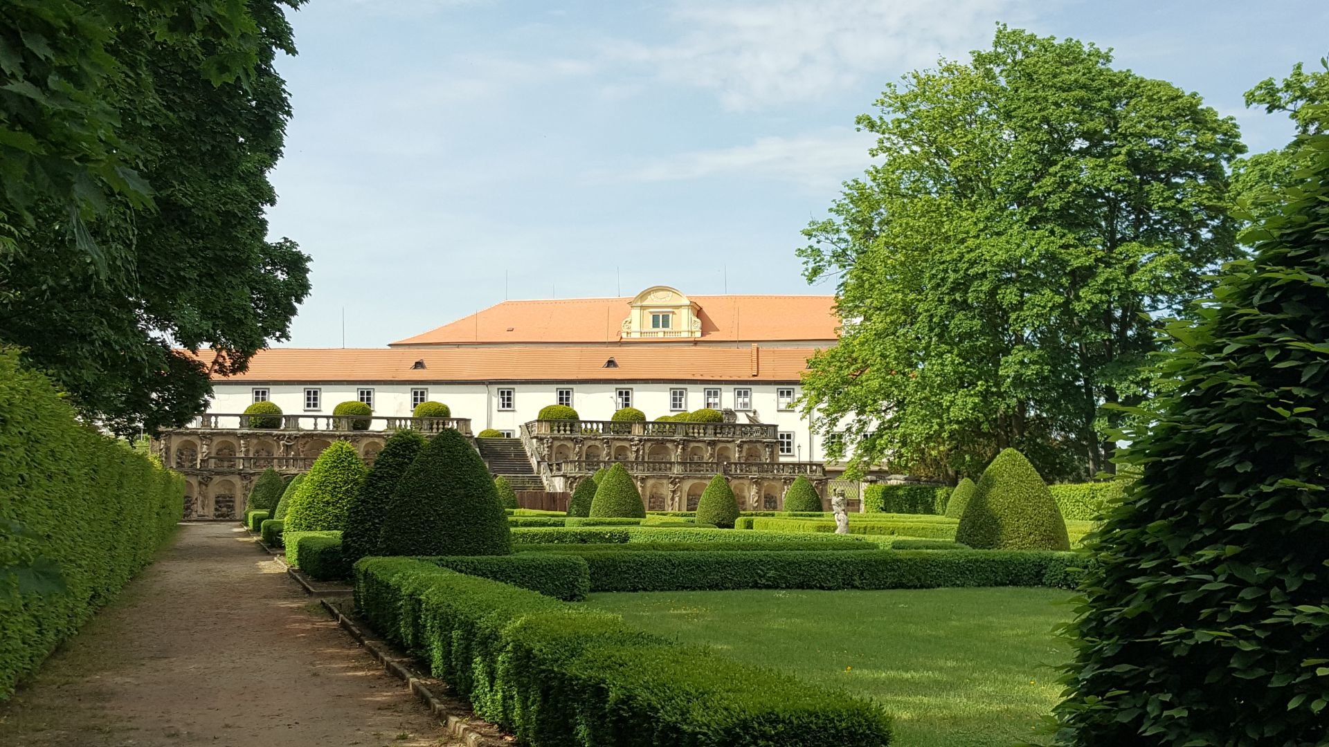 Castlebook · Zakupy Palace