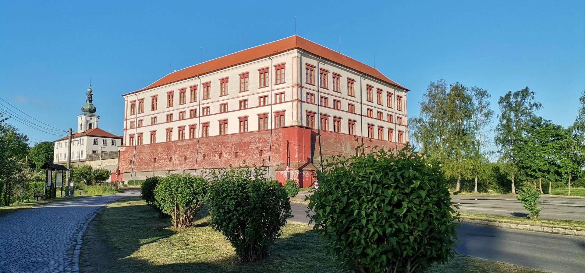 Castlebook · Zakupy Palace