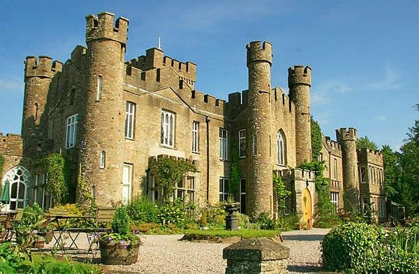 Castlebook · Ruthin Castle