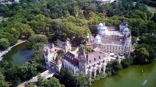 Castlebook · Vajdahunyad Castle