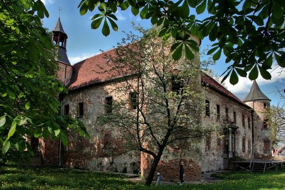Castlebook · Chobienia Castle